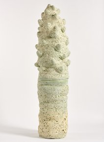 'Toes in the shore', Ceramic, Stoneware, Glaze, 158(H)x45(W)x45(W)cm, 2019. Photography by Jonathan Bassett.