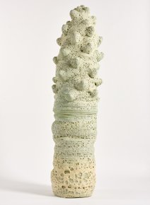  'Toes in the shore', Ceramic, Stoneware, Glaze, 158(H)x45(W)x45(W)cm, 2019. Photography by Jonathan Bassett.